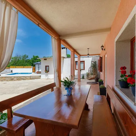 Tatil Evi Mate I Kate By Interhome Žminj